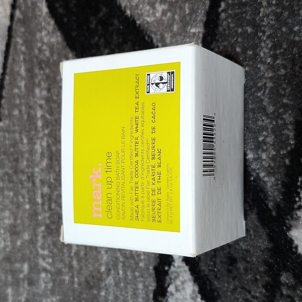 AVON MARK CLEAN UP TIME CONDITIONING BATH SOAP